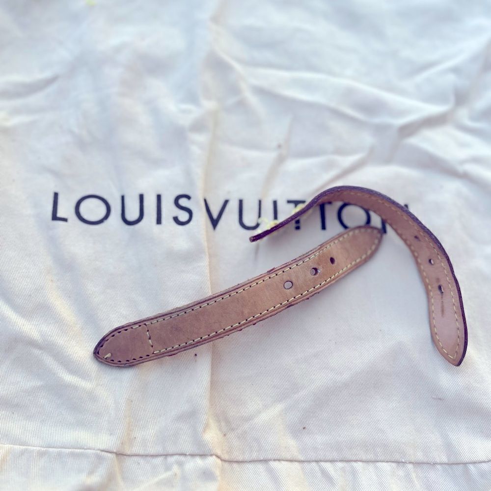 Louis Vuitton Batignolles Side Cinch Pieces b24